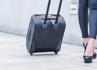 Pre-check-in and post-check-out luggage storage service