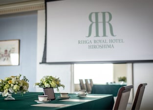 Decoración, montaje y señalización.