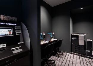 Foreign exchange machine