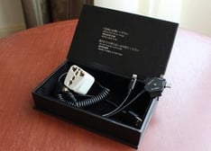 手机充电器及转换插头