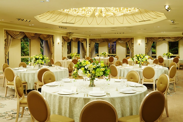 Peridot - Banquet Style (Round Table)
