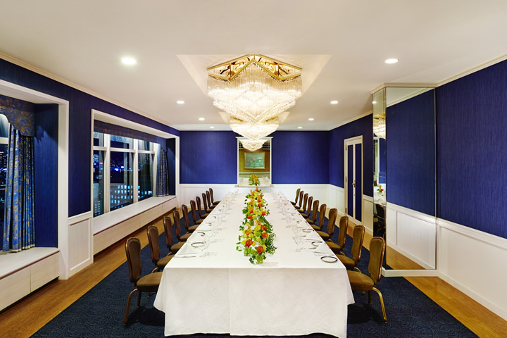 Sapphire Room