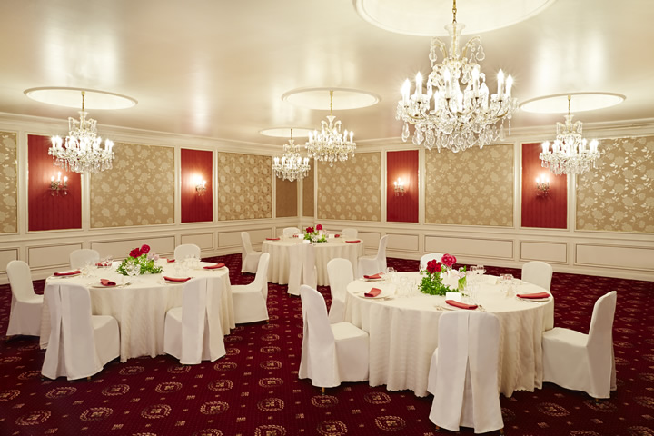 Botan(Peony) - Banquet Style (Round Table)